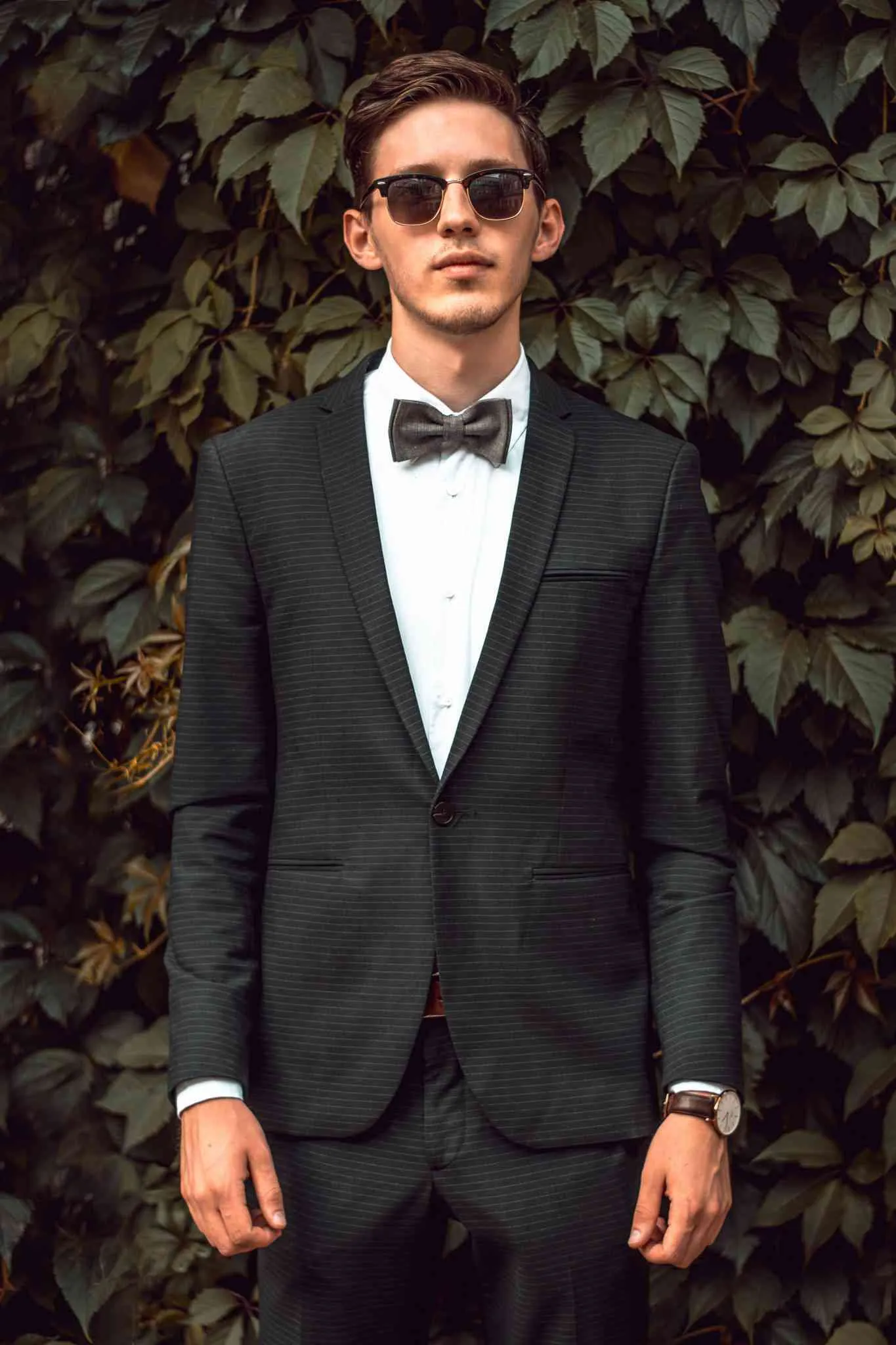 Complete Your Wedding Look with a Classic Green Bowtie for Men