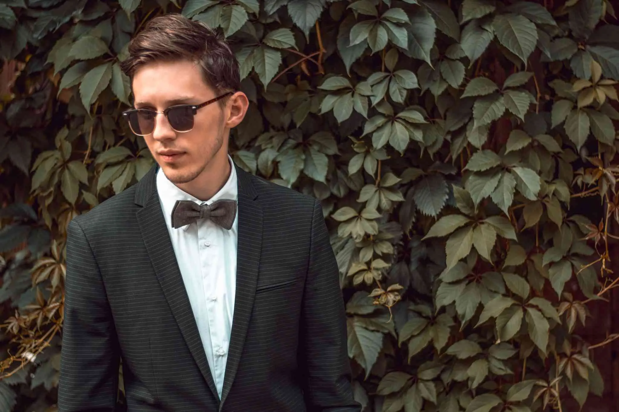 Complete Your Wedding Look with a Classic Green Bowtie for Men