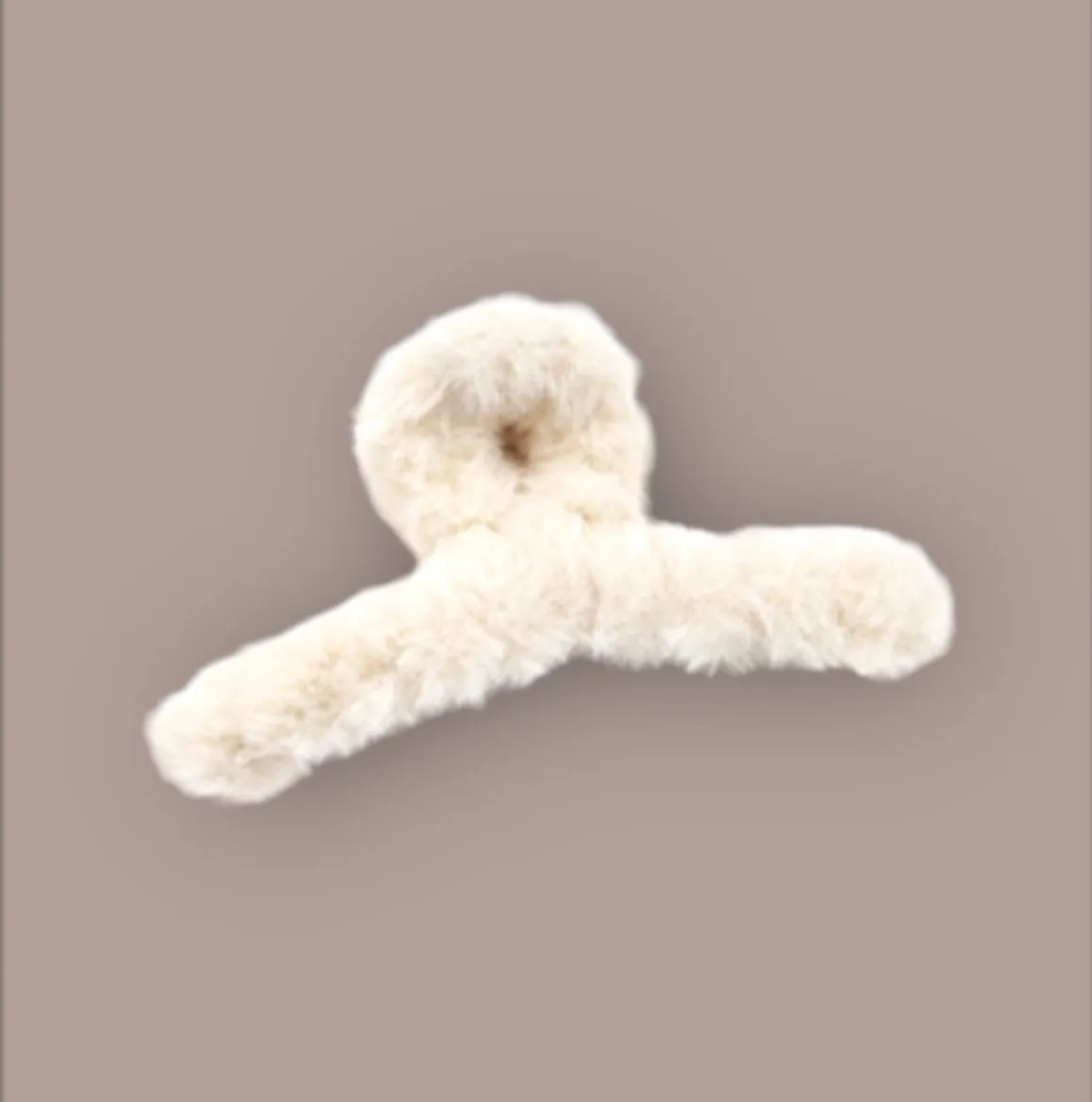 Cute Fur Hair Clips Large Hair Claw Clips,FURRY CLAW CLIPS:Hair Accessories (4.5 Inch)