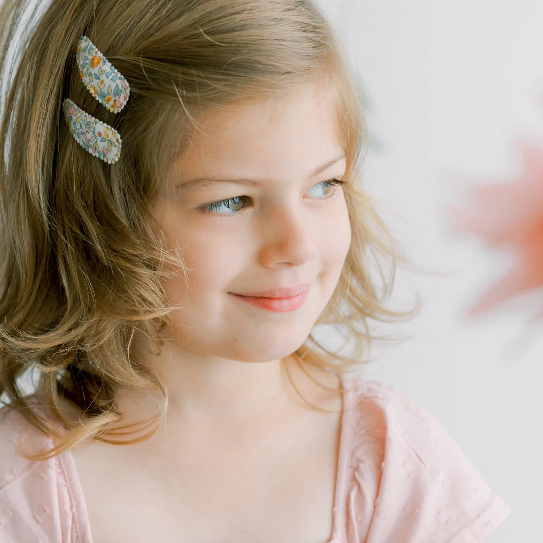 Daphne Blue & White Floral Hair Clips