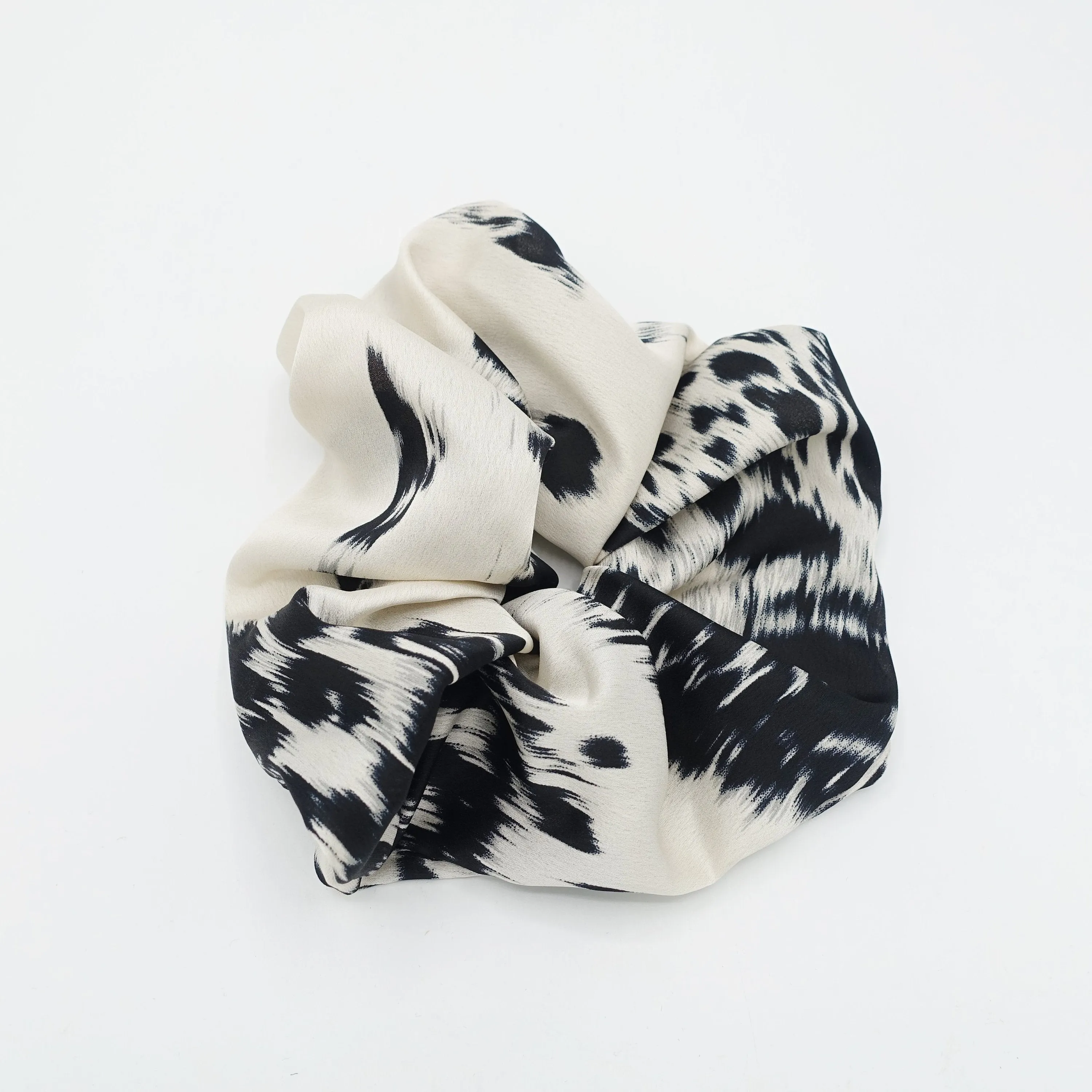 oversized stroke pattern scrunchies big scrunchies fashion hair elastic for women