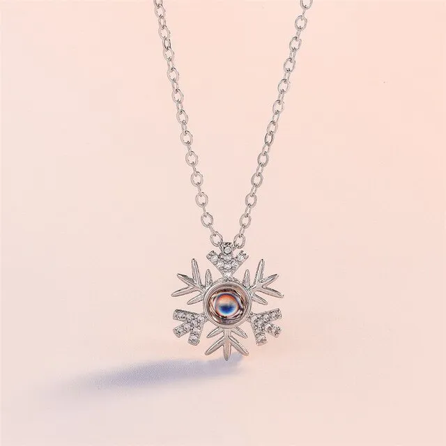 Relodi 100 Language I Love You Necklace Snowflake Shaped Zircon Pendant Necklaces for Lover Choker Valentines Day Gift SP2583