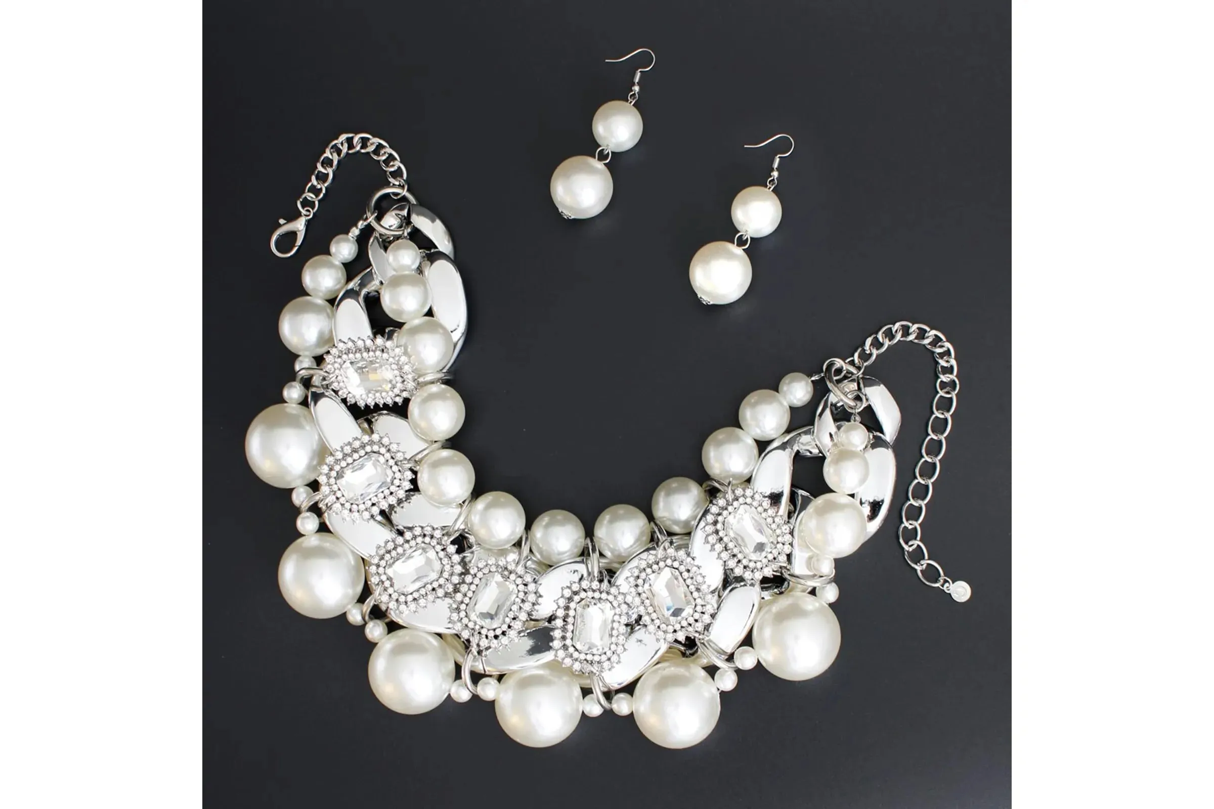 Silver Opulence Pearl Choker Ensemble